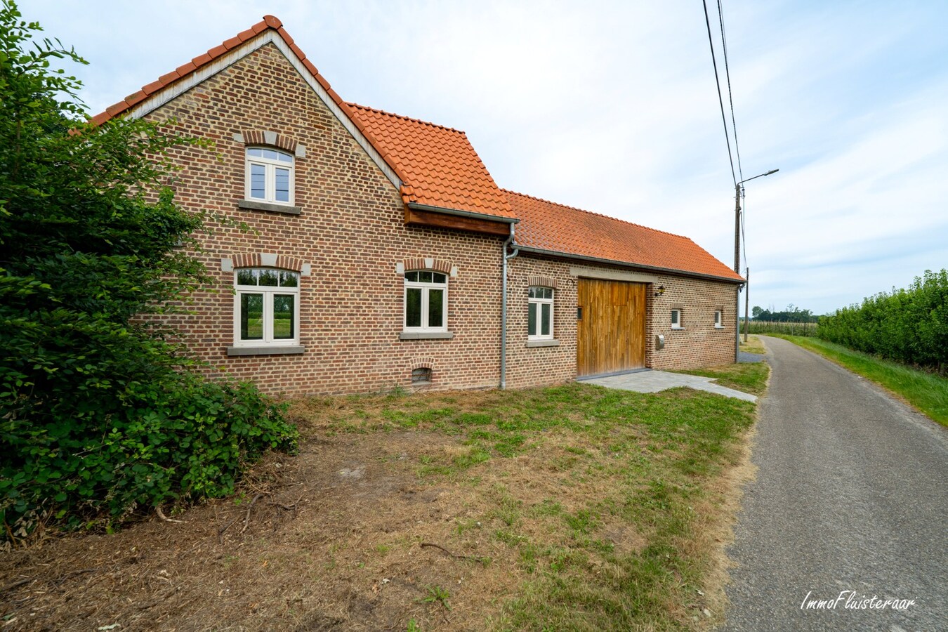 Charmante gerenoveerde woning met stalgebouw op ca. 2,6ha te Herk-de-Stad 