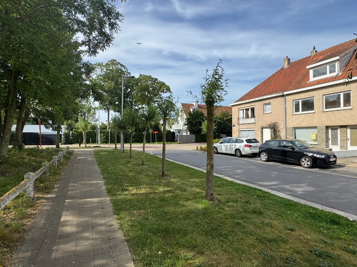 Exclusieve renovatiekans nabij het hart van het Zoute en de Royal Zoute Golf Club. 