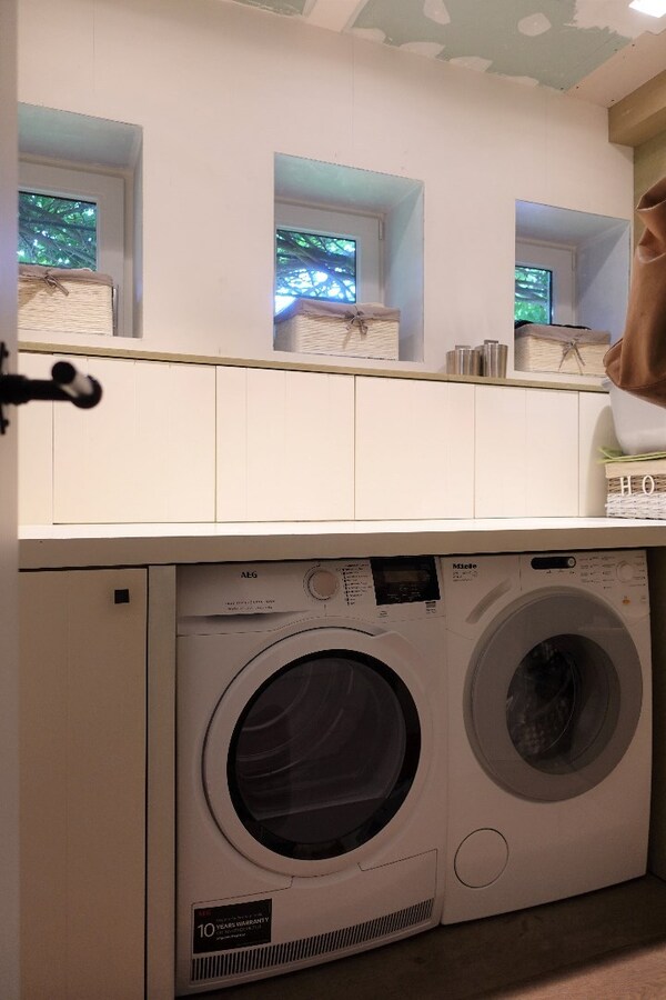 Prachtige karaktervolle villa op groot perceel nabij invalswegen 