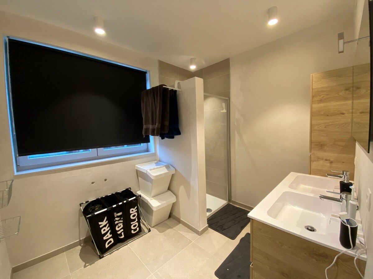 Nieuwbouw gelijkvloersappartement, vlakbij het centrum van Langemark 