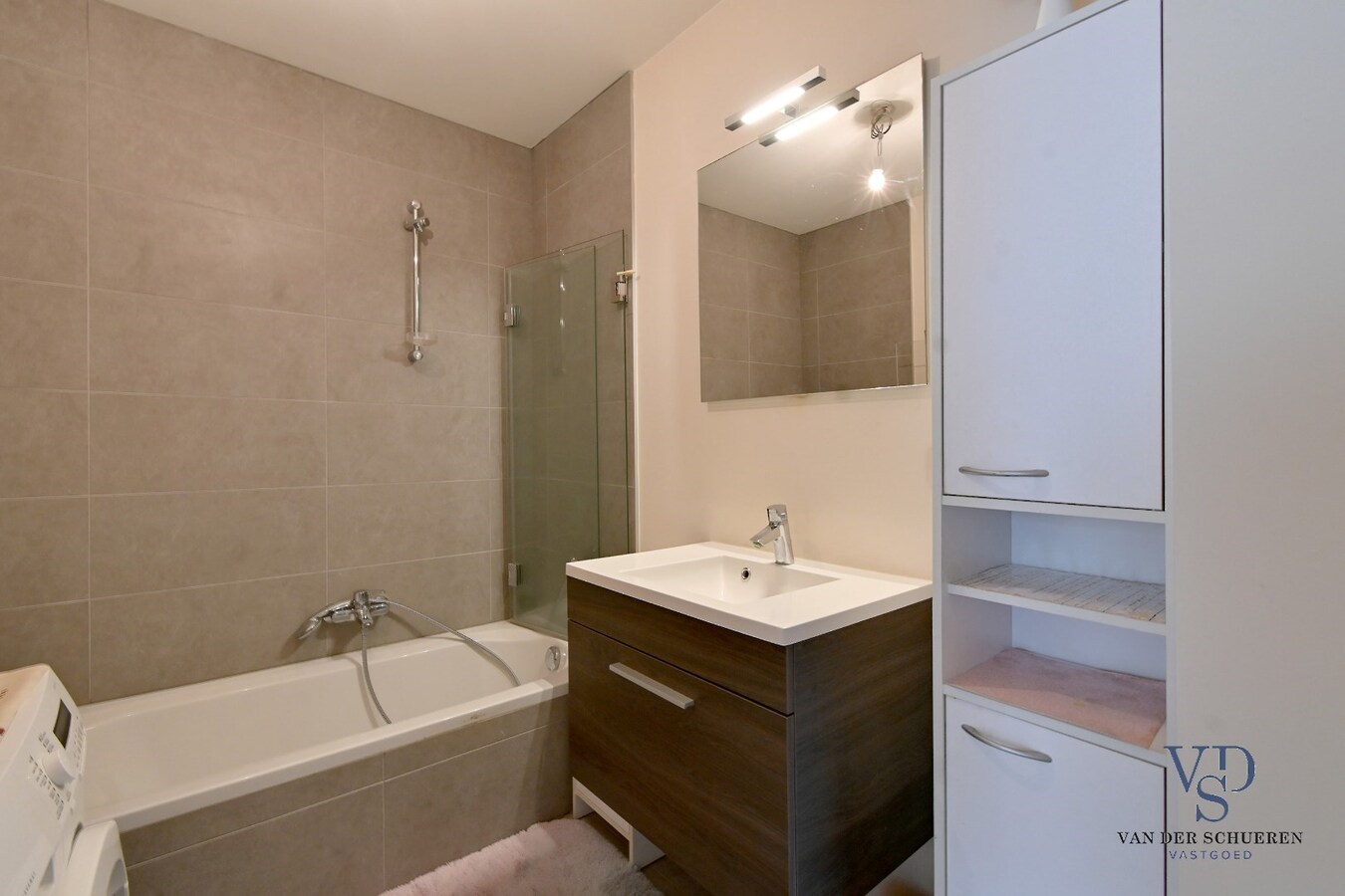 Aangenaam appartement in centrum Asper. 