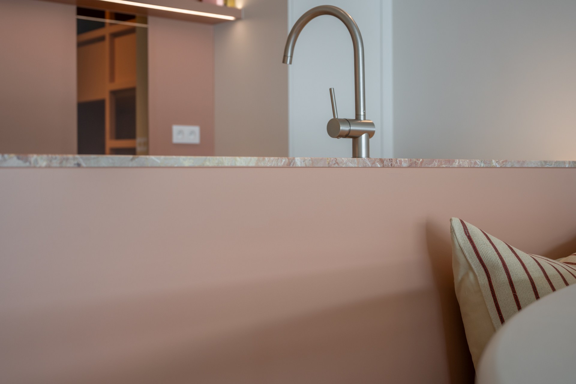Luxueus gerenoveerd appartement op TOPlocatie in Knokke 