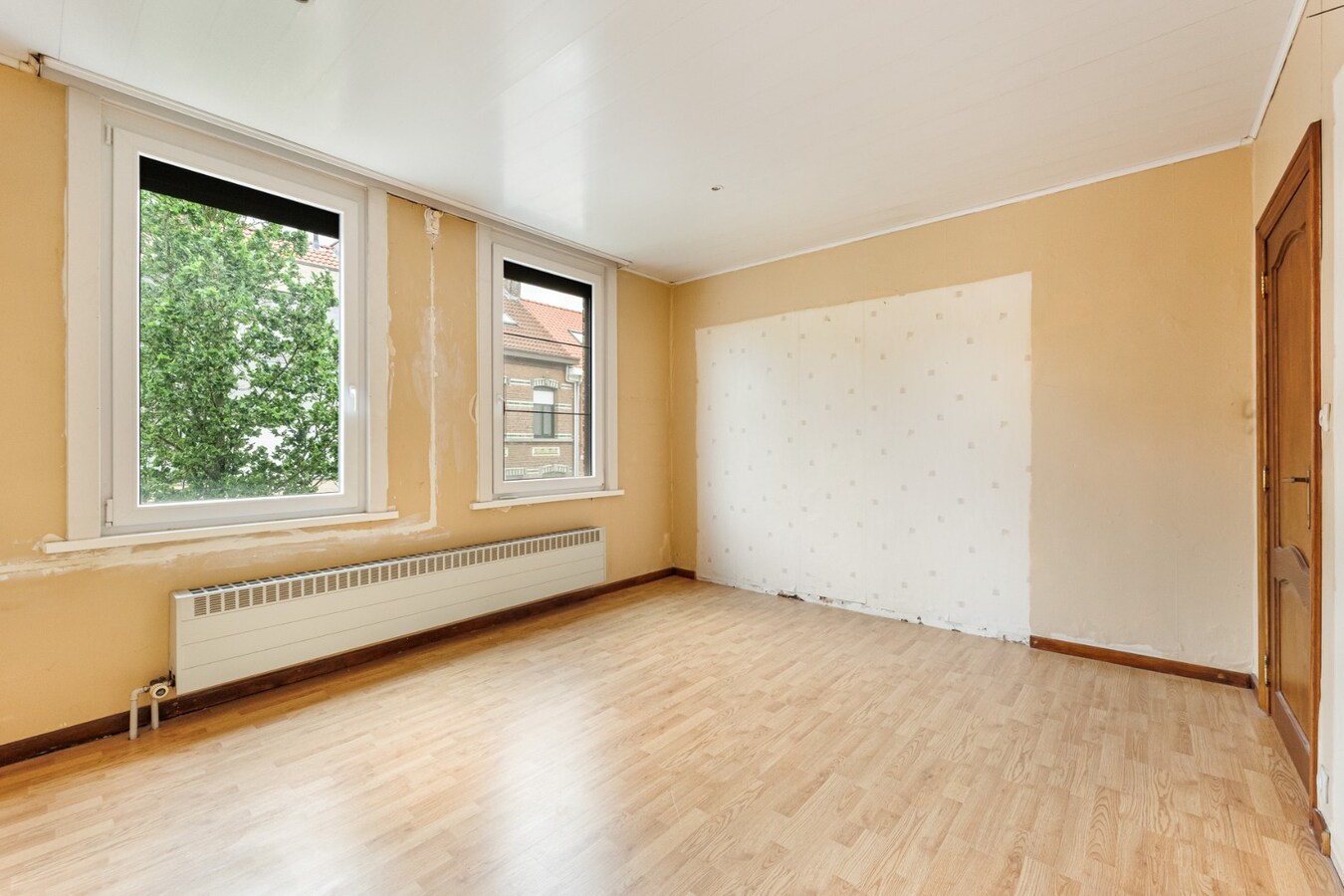 Te renoveren woning met 3 slpk en stadstuin te Hoboken! 