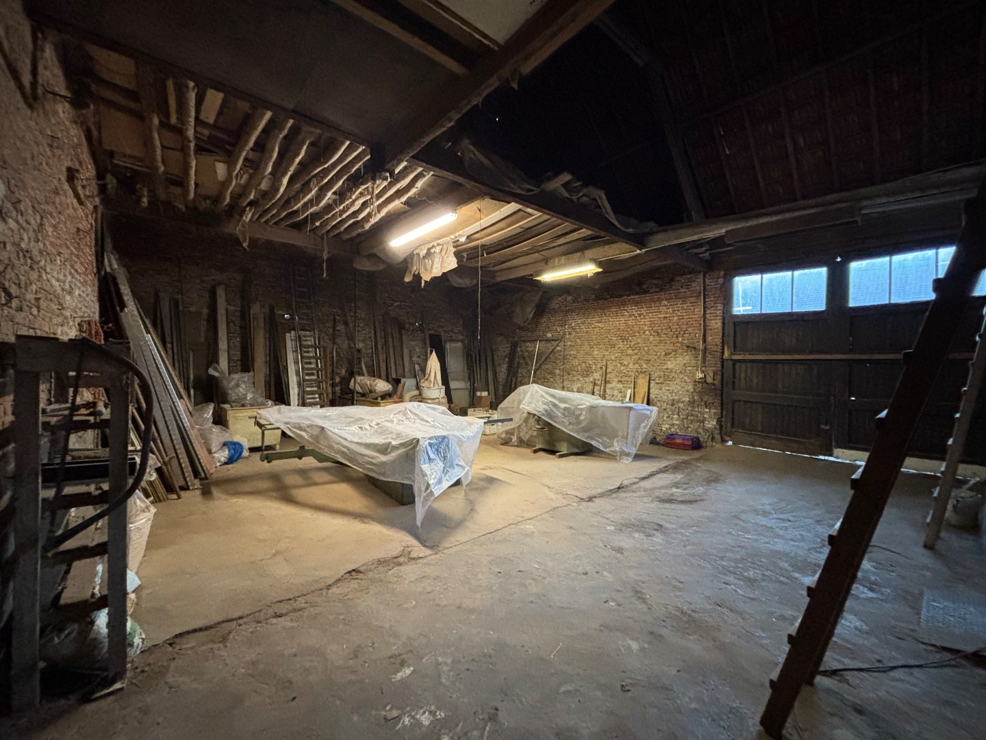 Te renoveren hoeve op 23a 16ca in een rustige omgeving te Mol 