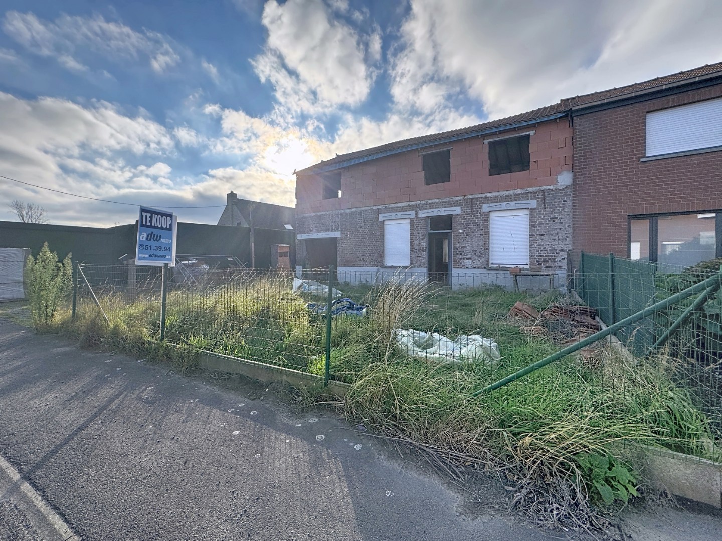 Volledig te renoveren of af te breken woning 