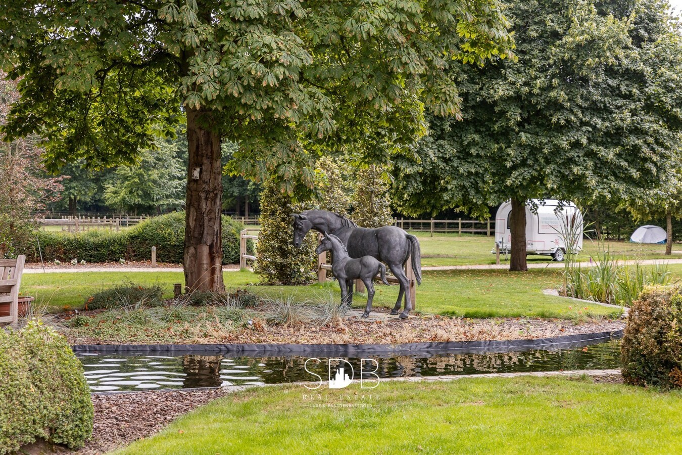 Prachtige landelijke villa met gezinstuin op 4.583m² 