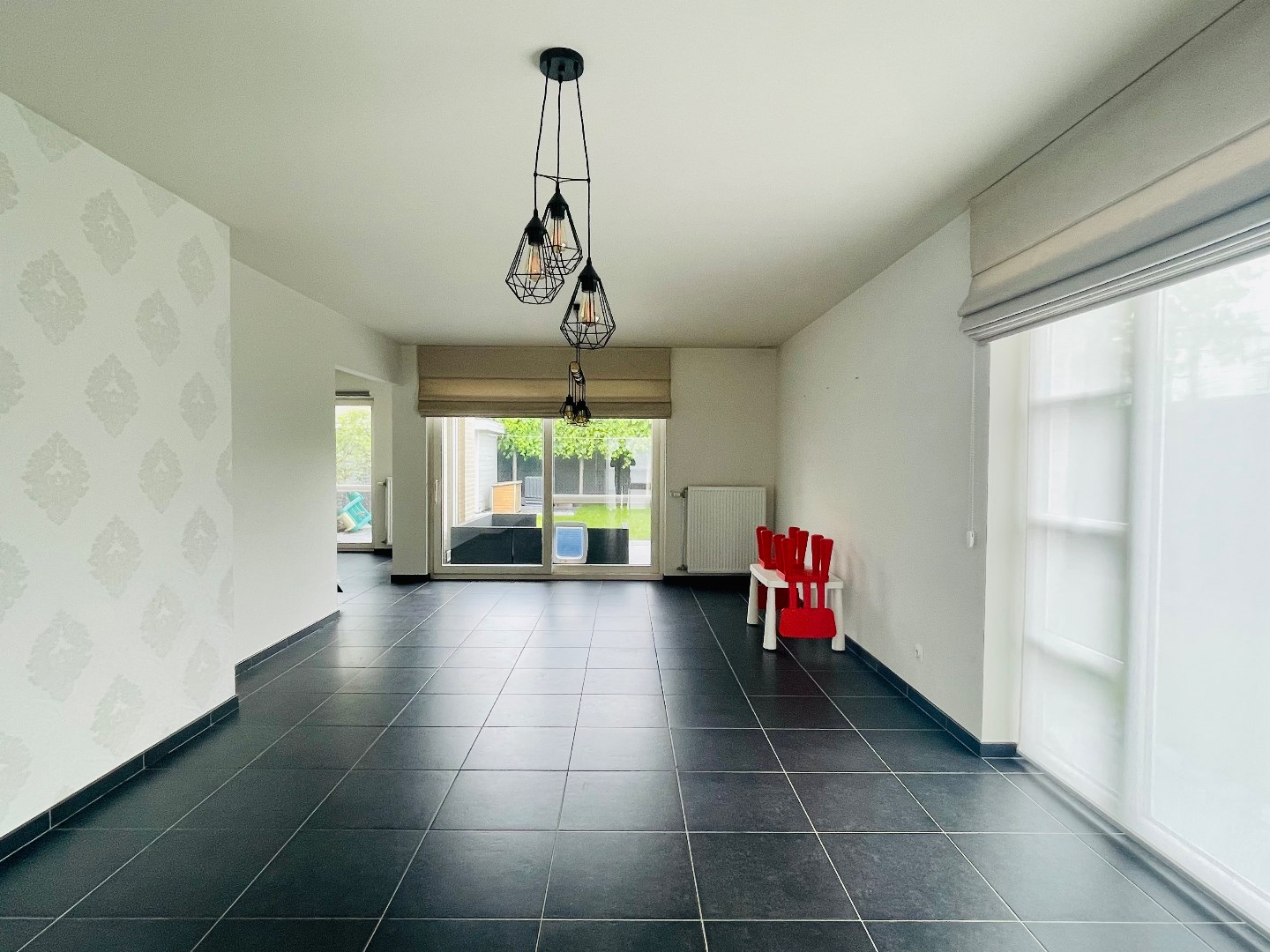 Deerlijk, Prachtige hoekwoning in een rustige wijk 900€/maand met zonnepanelen 