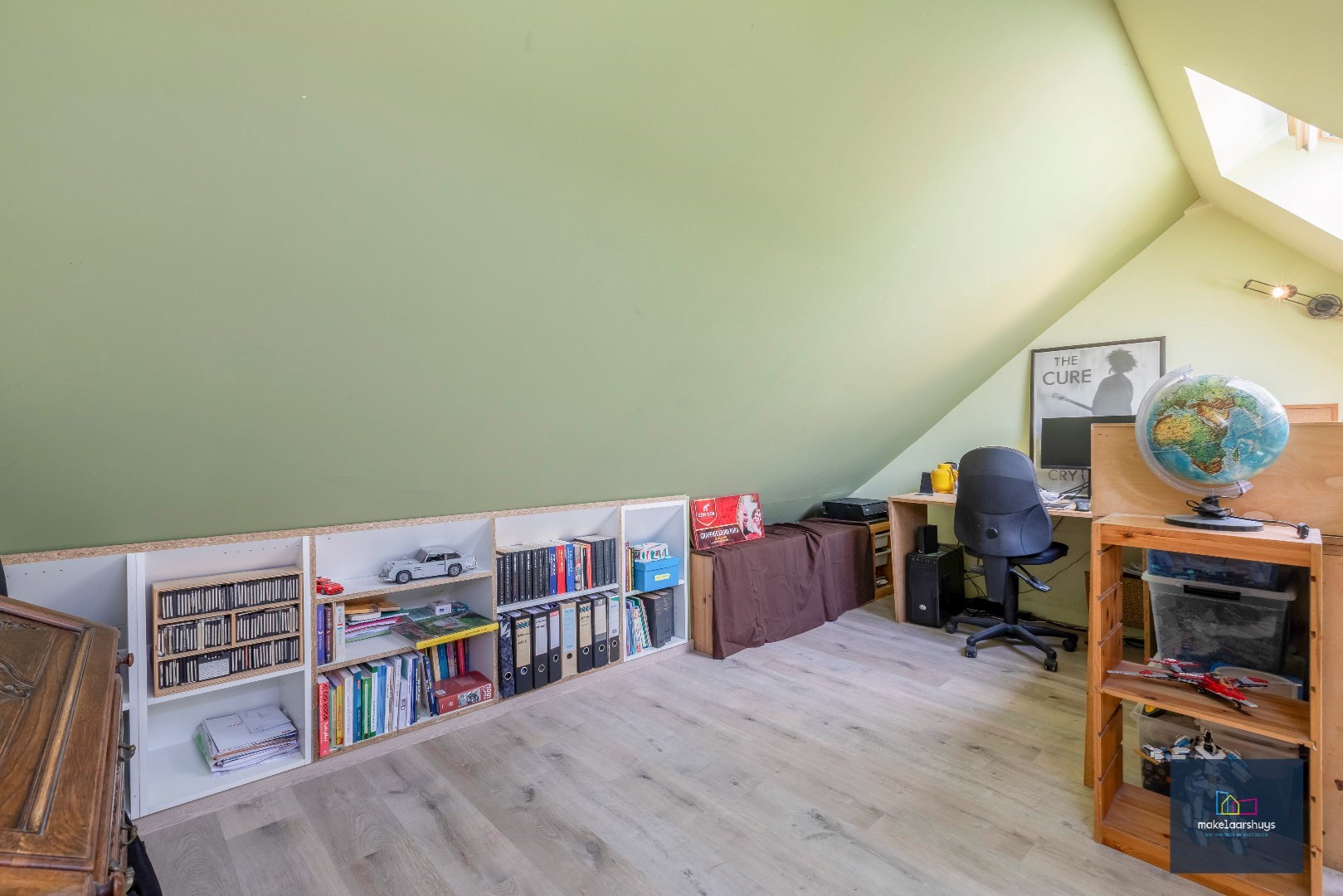 Instapklare woning met aangename tuin en garage 