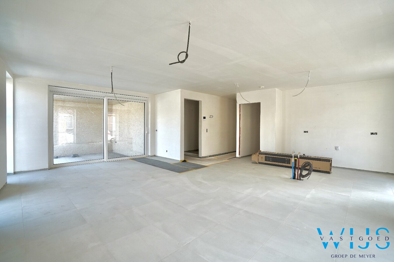 Ruim gelijkvloers nieuwbouwappartement met tuin en 2 terrassen 