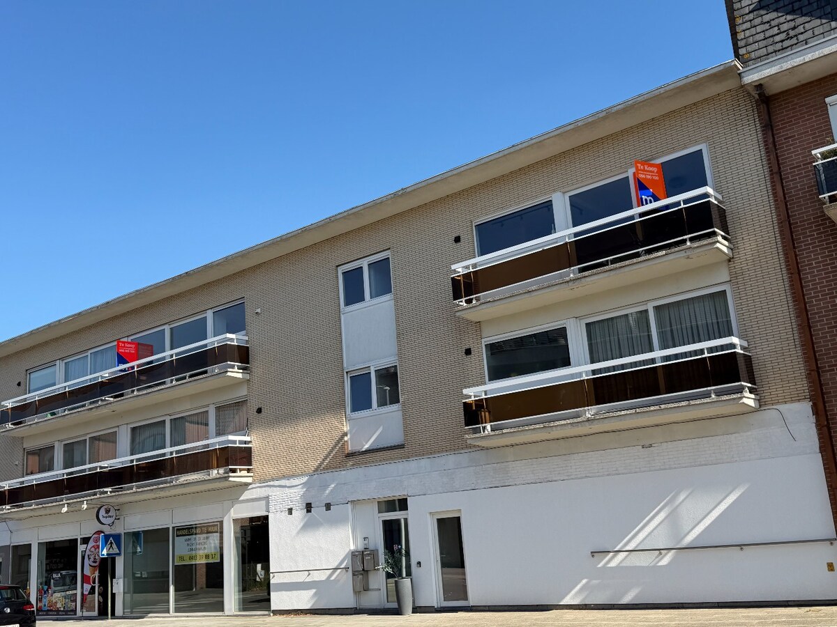 Fantastisch superruim leefappartement in hartje van Gullegem ! *** NONO INSPIRED *** 