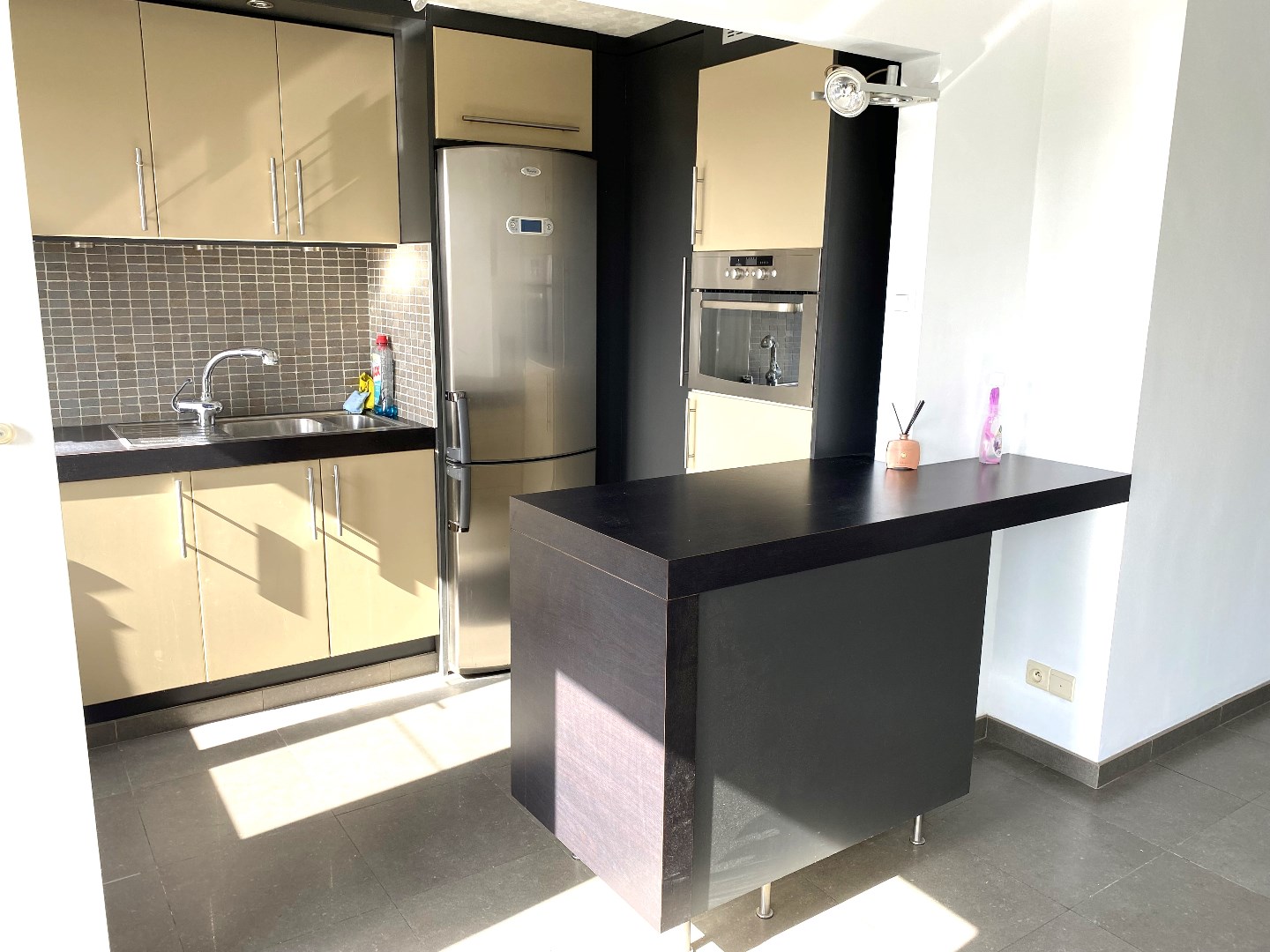 Prachtig dakappartement met 1 slaapkamer - JVB251919 