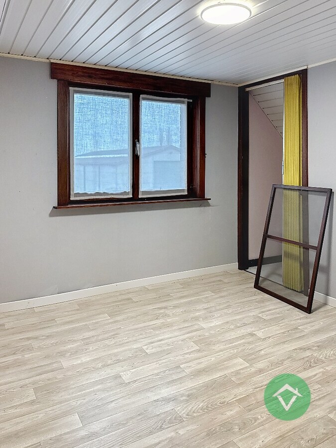 Alleenstaande woning met vele mogelijkheden te Ichtegem 