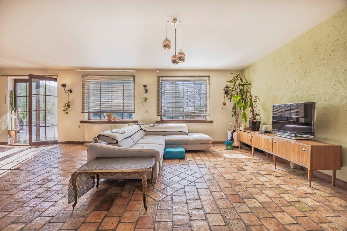 Ruime open bebouwing op perceel van 1.100m² te Dudzele 