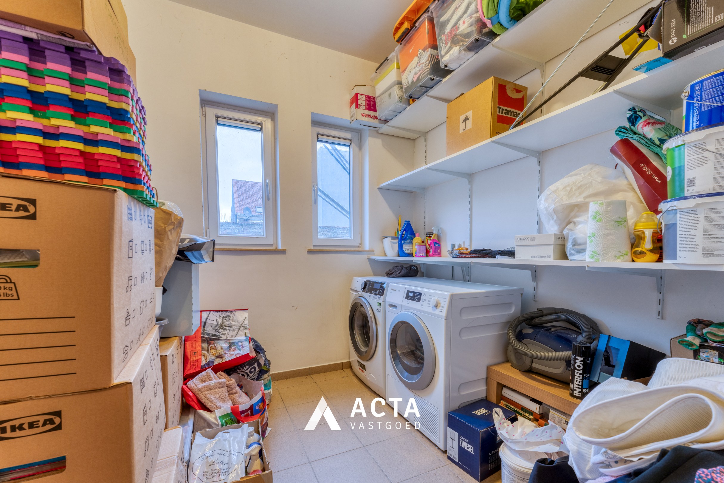 Instapklaar duplexappartement met twee slaapkamers en terras! 