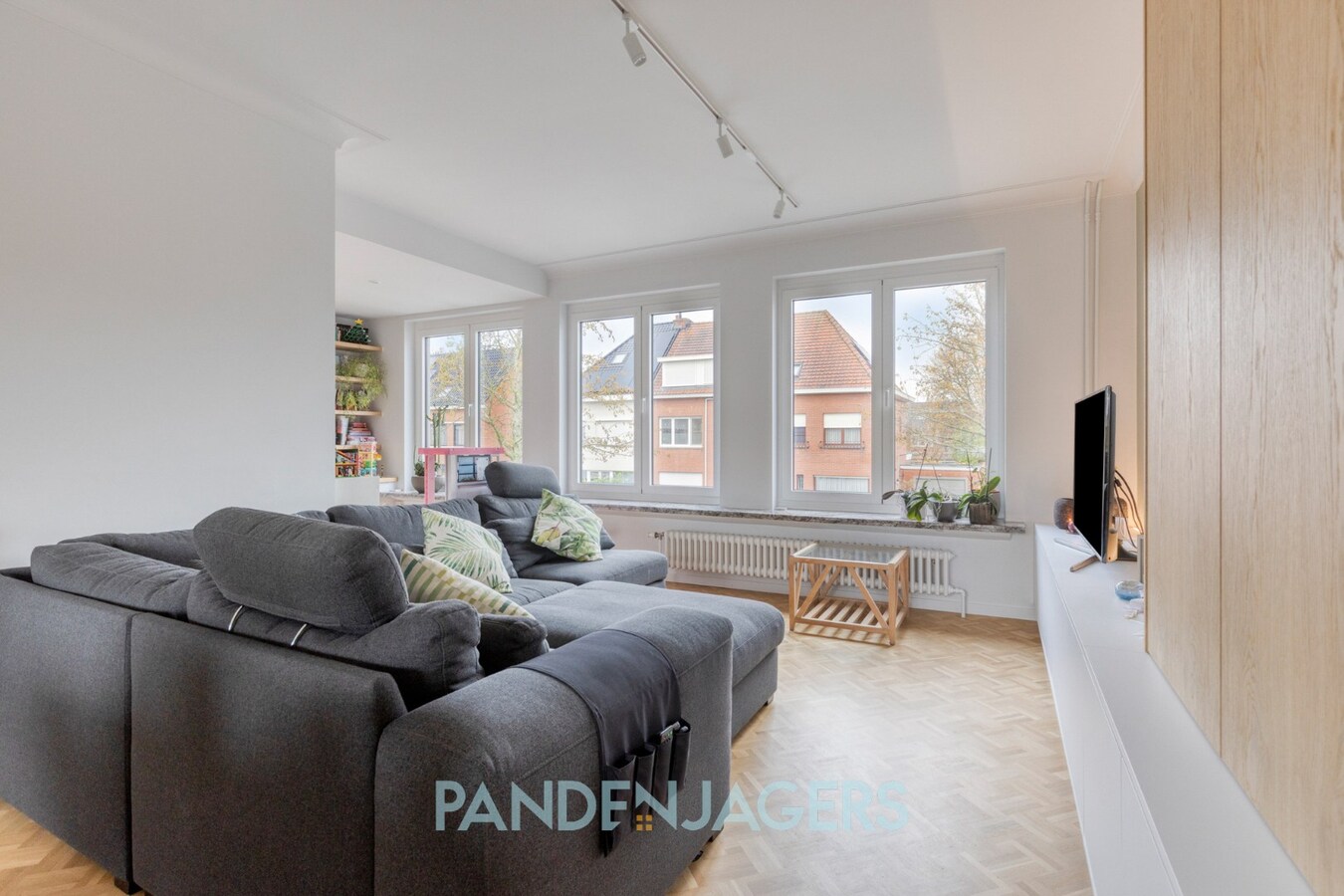 Stijlvol gerenoveerde woning in rustige buurt van Kontich-Kazerne 