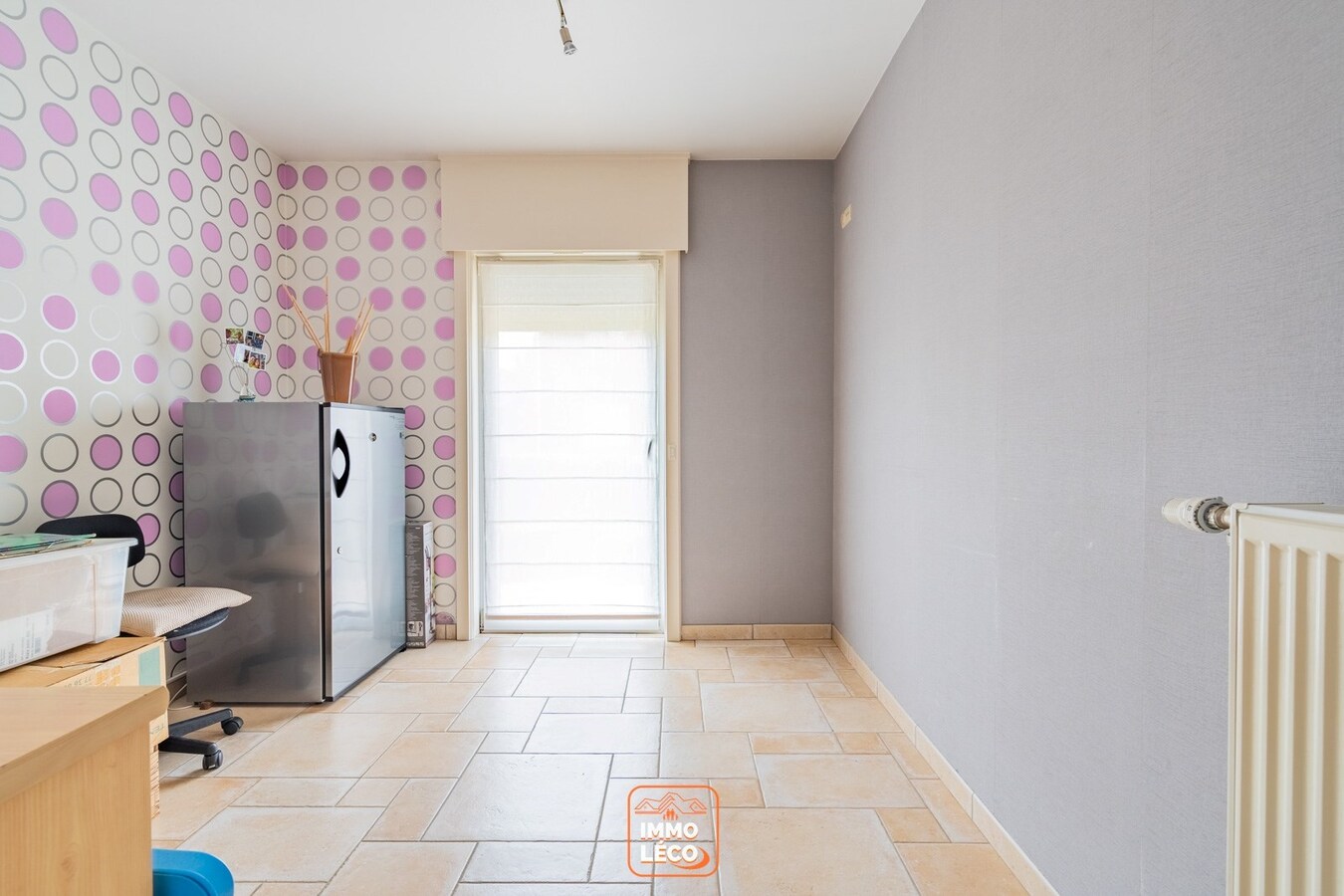 Villa « semi plain-pied » idéalement située avec 4 chambres, jardin, garage et parking, COUP DE CŒUR ABSOLU ! 