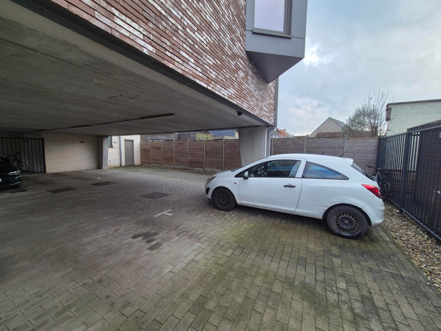 Appartement met 2 slpk en autostandplaats 