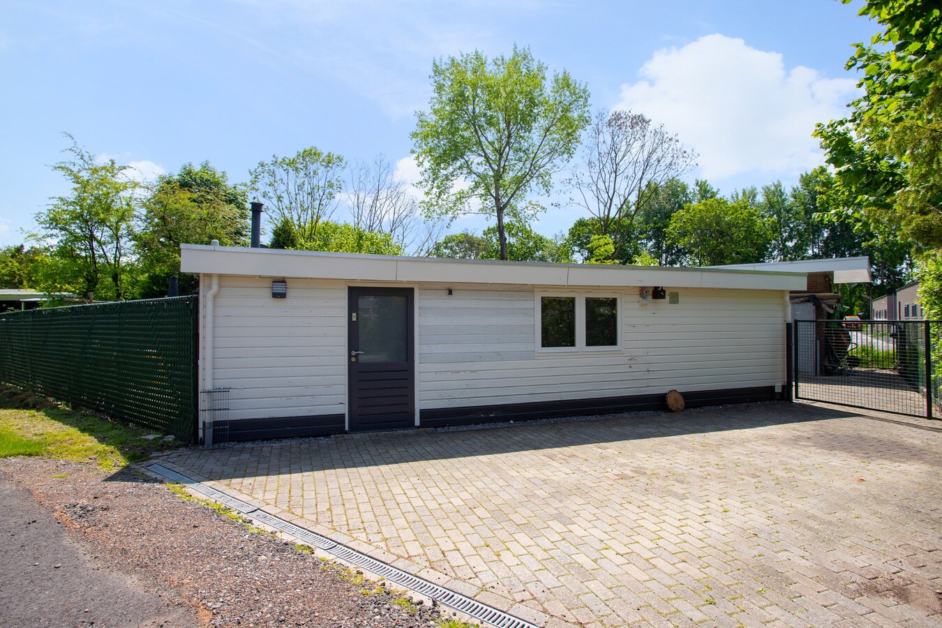 Instapklare recreatiewoning op park 'Brabantse Kempen' te Lage Mierde. 