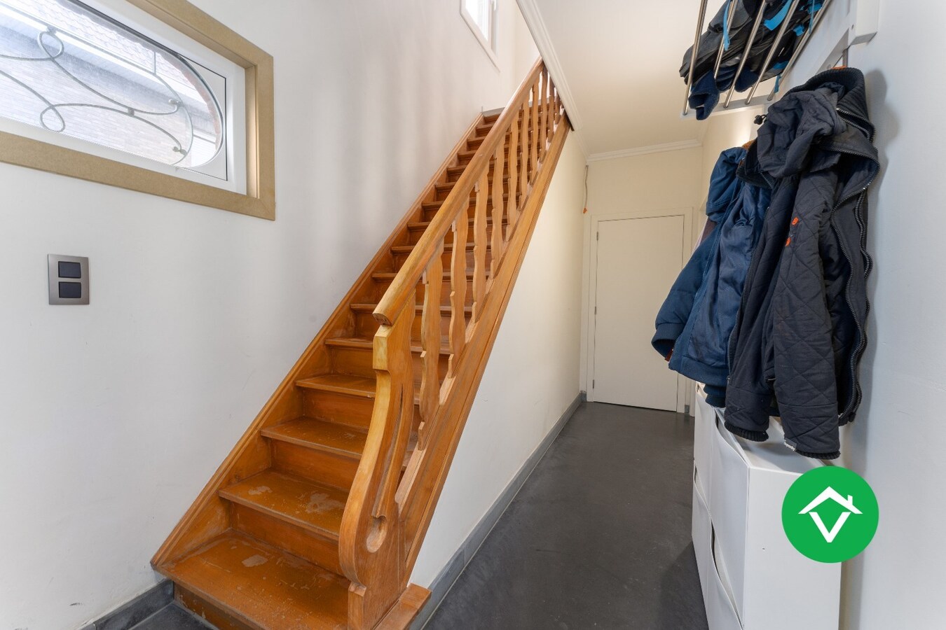 Instapklare woning met 2 slaapkamers en zicht op de groene velden te Eernegem 