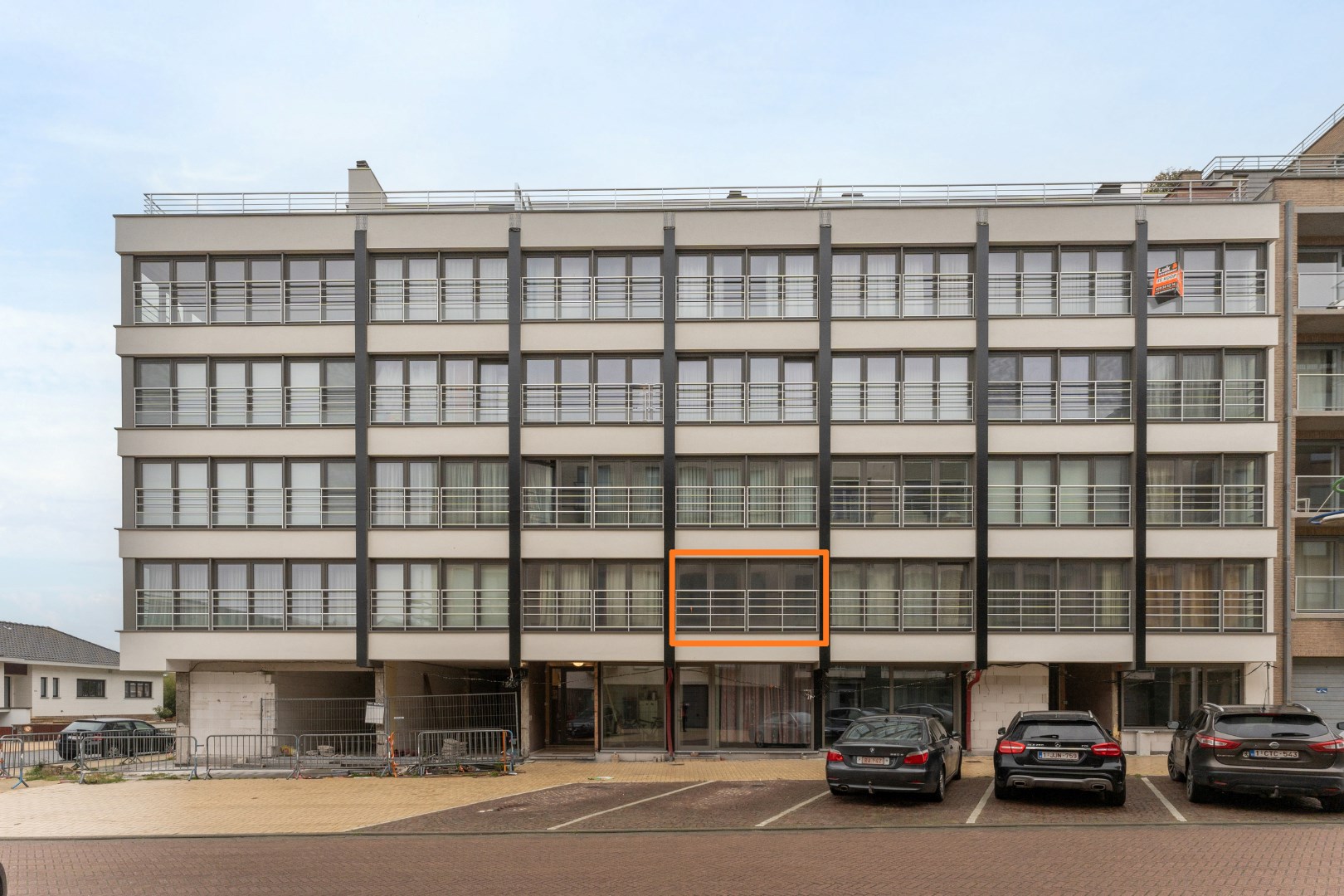 Te renoveren 2 slaapkamer appartement 