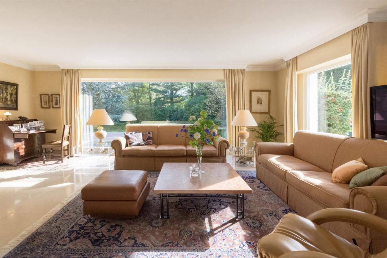 Prestigieuze villa met prachtige parktuin 