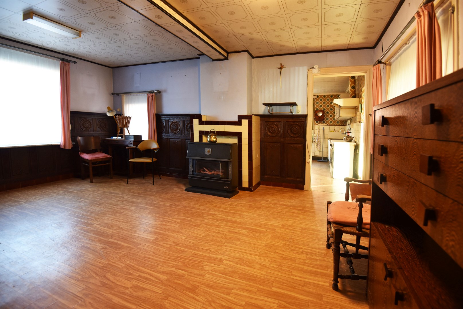 Grondig te renoveren / te slopen woning op 447m² te Maldegem 