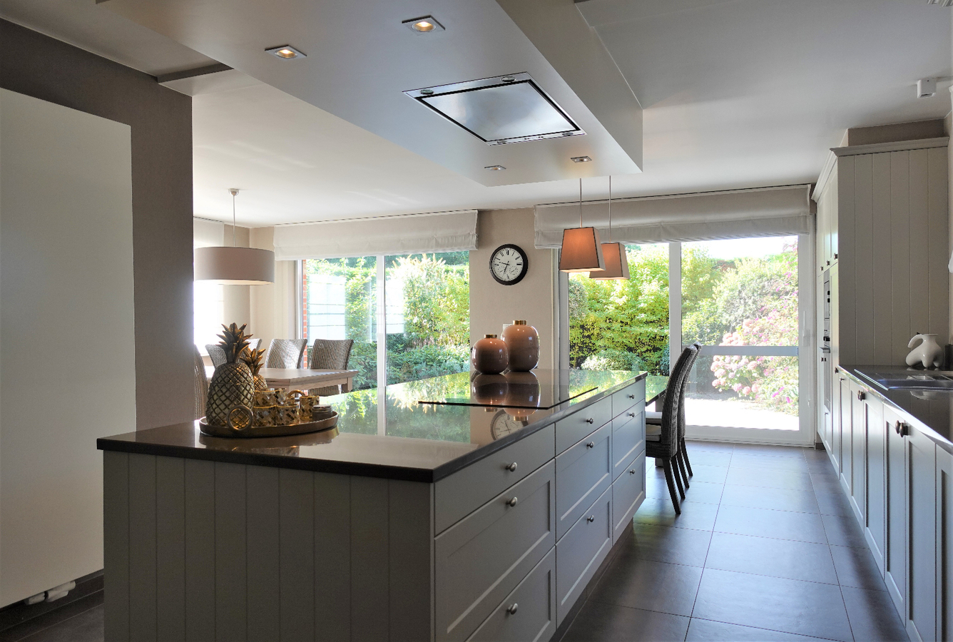 Ruime instapklare halfopen bebouwing 