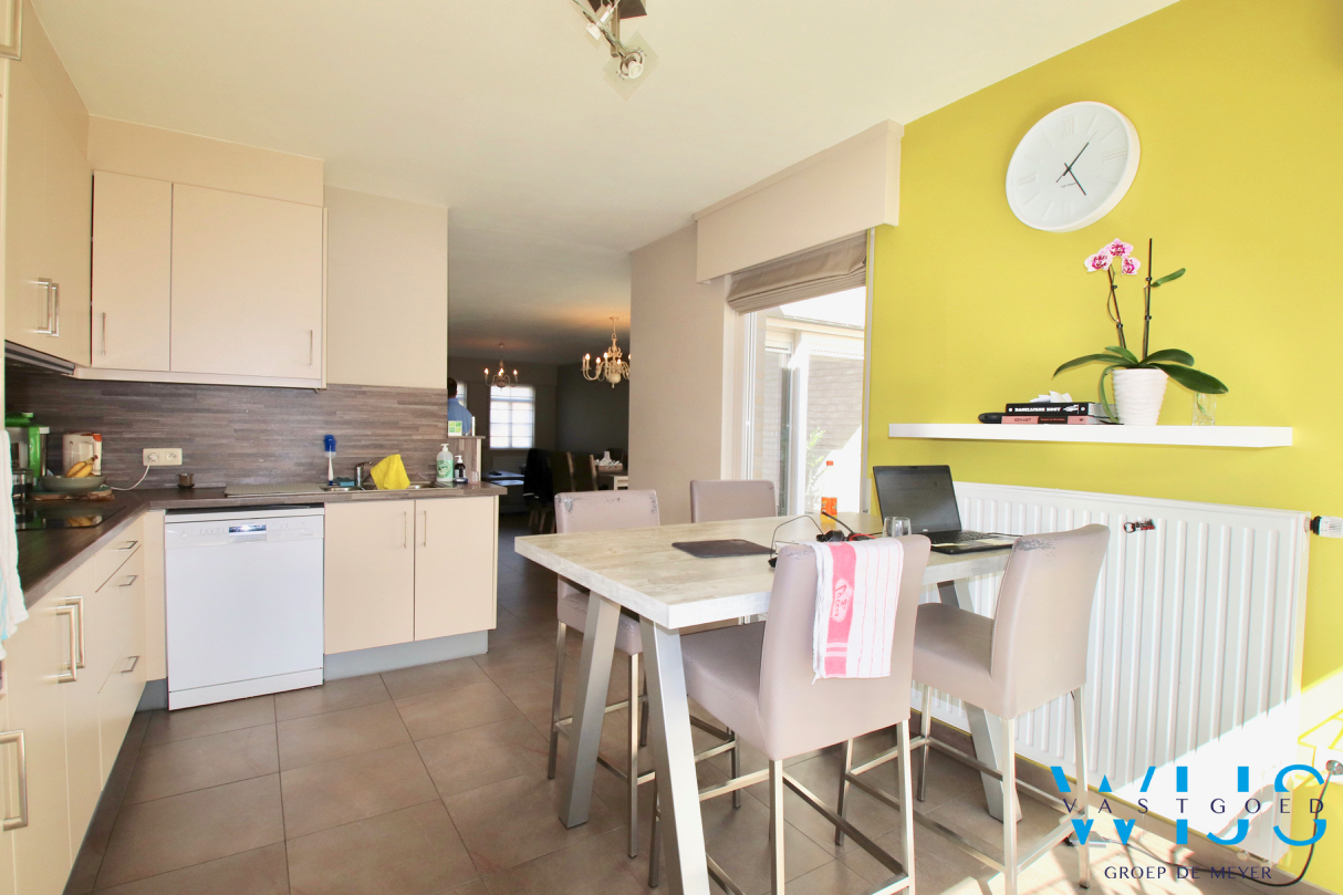 Prachtig woonhuis met 5 slaapkamers &amp; tuin te SLEIDINGE! 