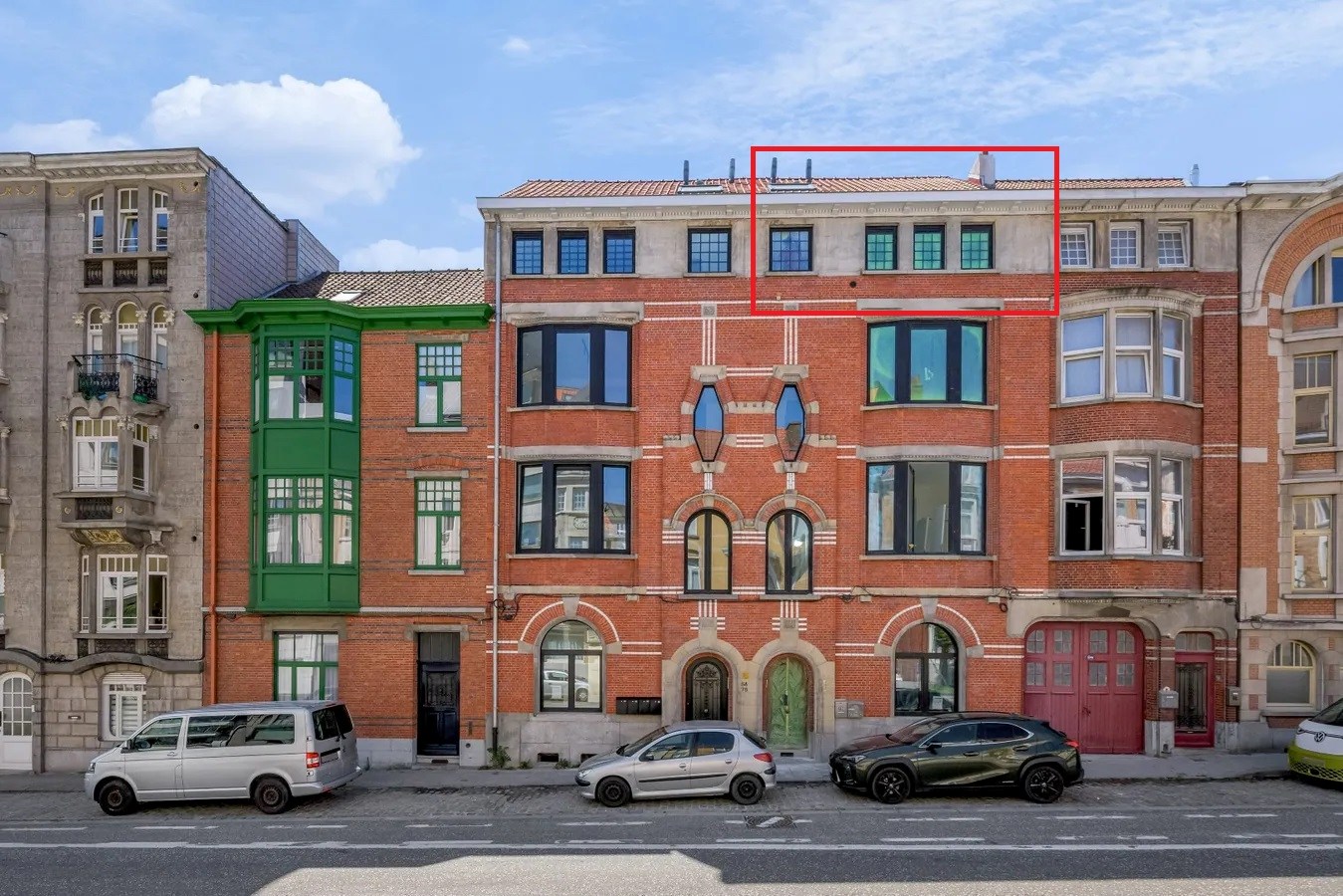 Stijlvol 1 slaapkamerappartement  met terrasje nabij Station Gent-Sint-Pieters 