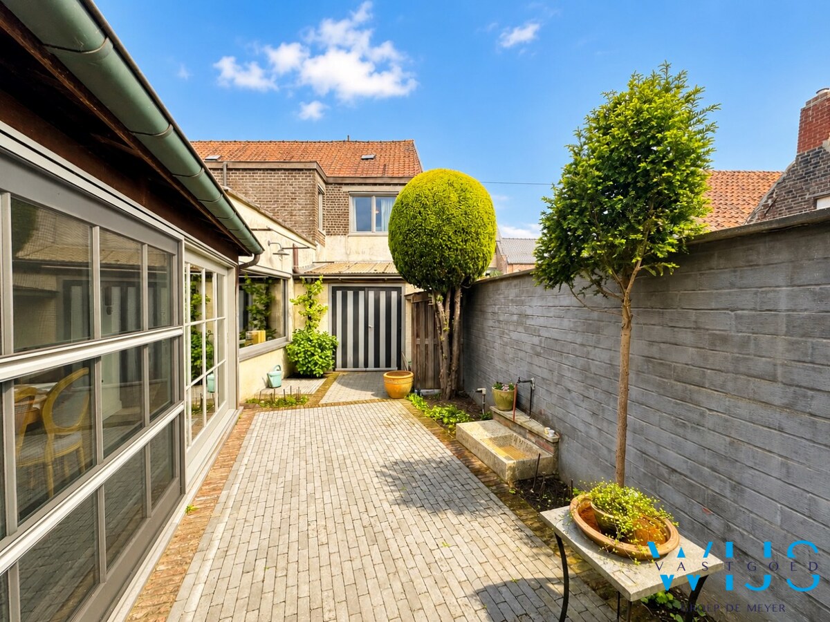 Multifunctionele eigendom op prachtig perceel van 1.682 m² ! 