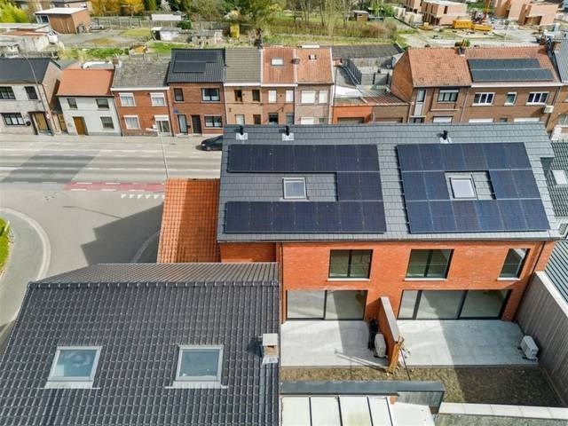daken met zonnepanelen