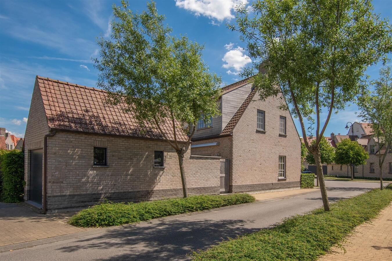 Knappe halfopen gezinswoning te Heulebrug - Heist 