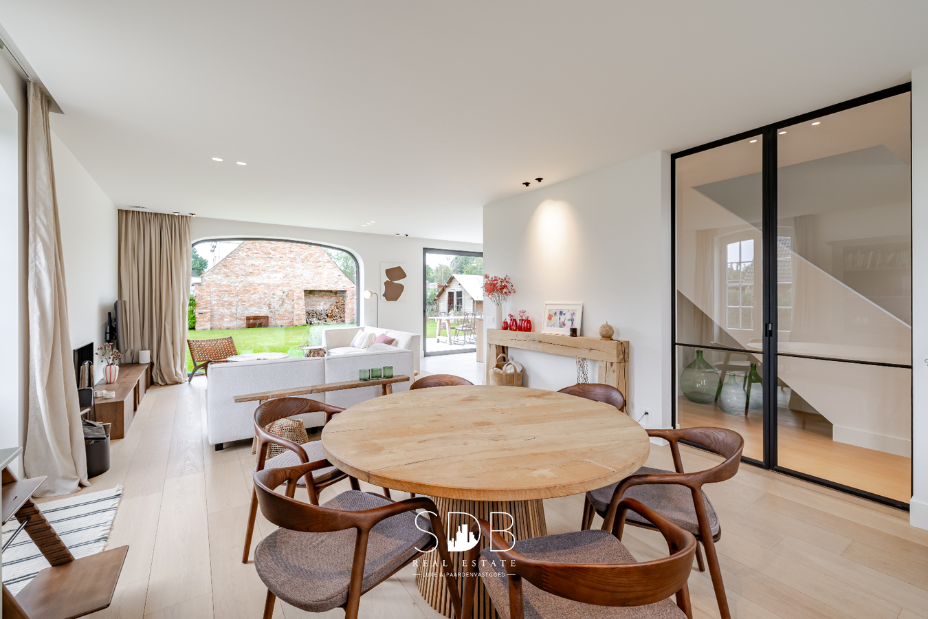 Landelijke villa met gezinstuin op 852m² 