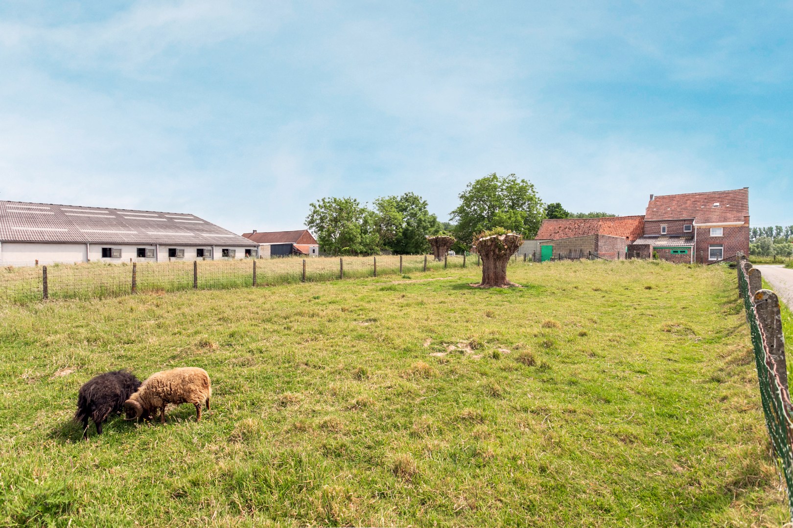 Authentieke hoeve in het landelijke Oetingen 