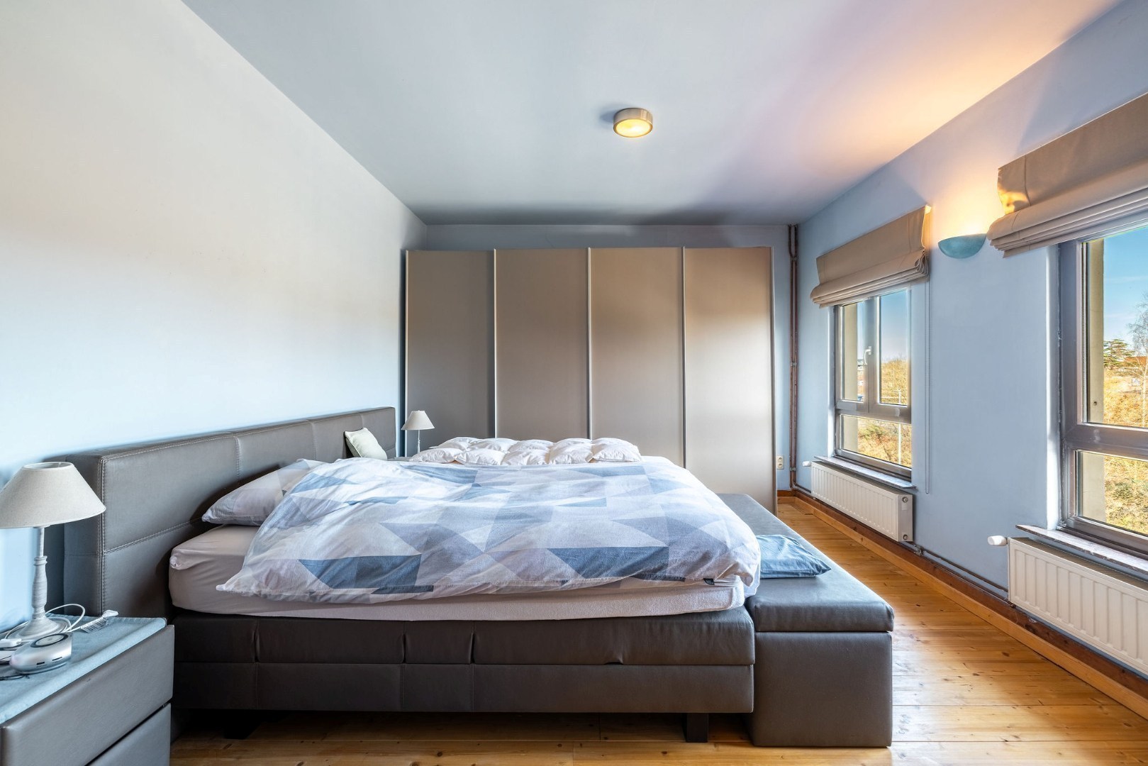 Bel-étage woning met 5 slaapkamers in Gent 
