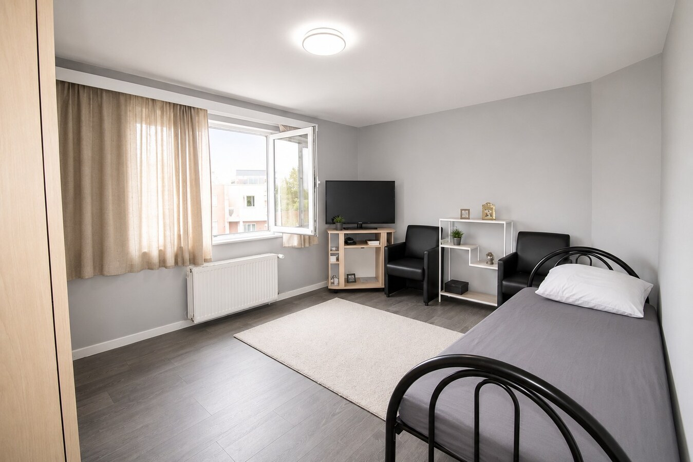 Te koop: Ruime en instapklare gezinswoning met 4 slaapkamers, stadstuin en EPC C in het centrum van Sint-Niklaas 