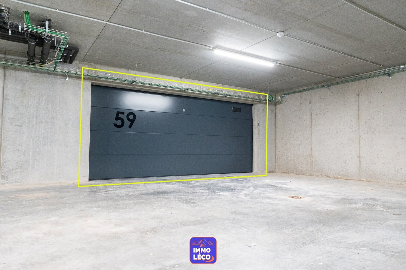 Appartement NEUF de haut standing avec garage 3 voitures, EN PLEIN CENTRE-VILLE ! 