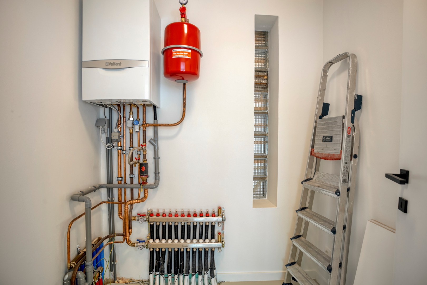 Gerenoveerd ruim en lichtrijk appartement met 2 slaapkamers en ruim terras - EPC label B 