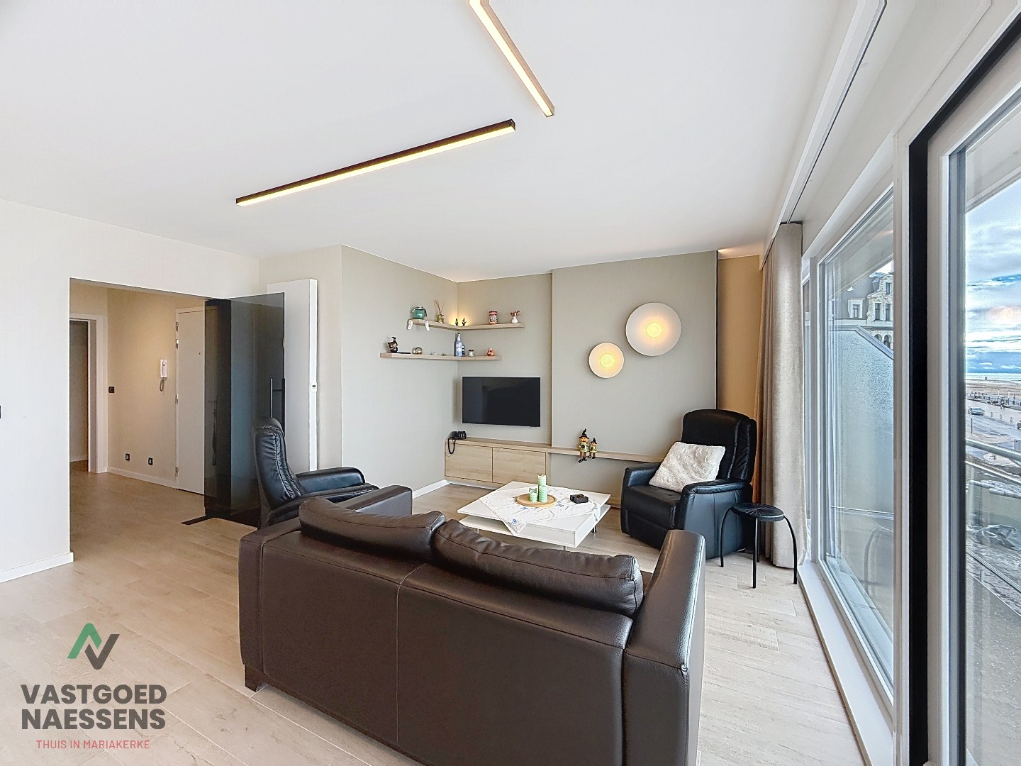 SCHITTEREND VERNIEUWD 3 SLPK APP MET ZICHT OP ZEE EN TERRAS 