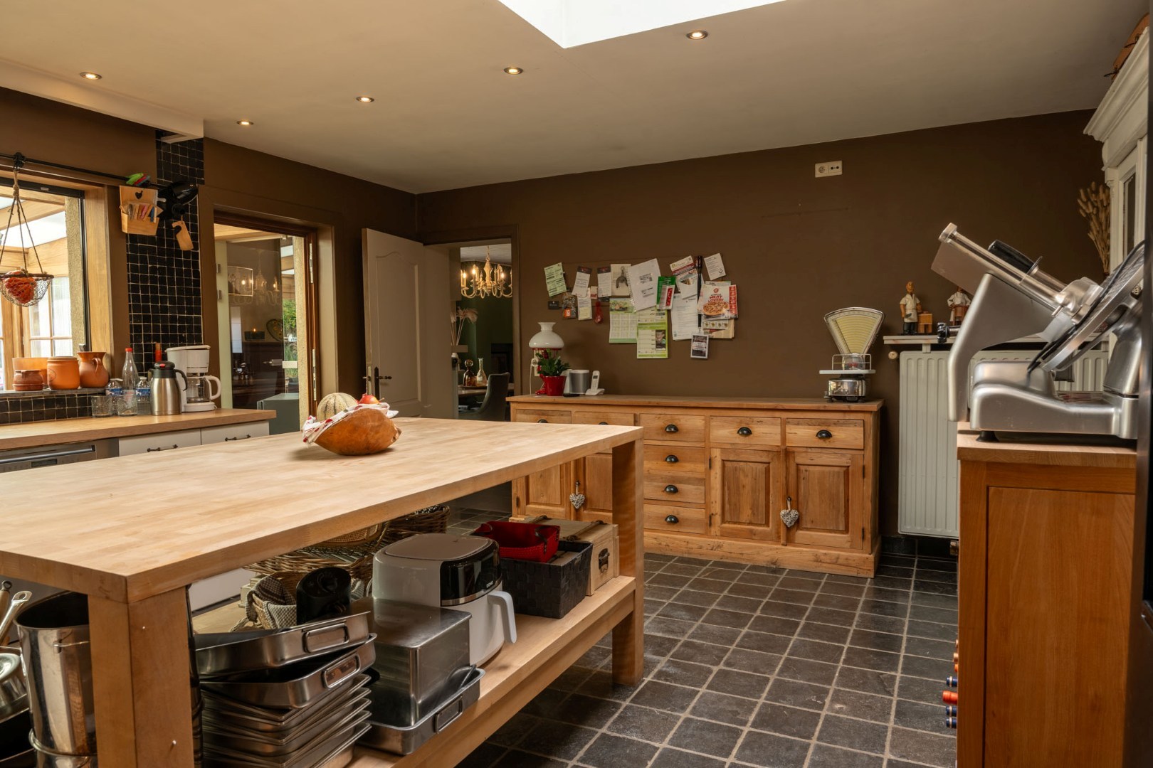 Rustig gelegen, alleenstaande woning met mooie tuin op 1.195 m² 