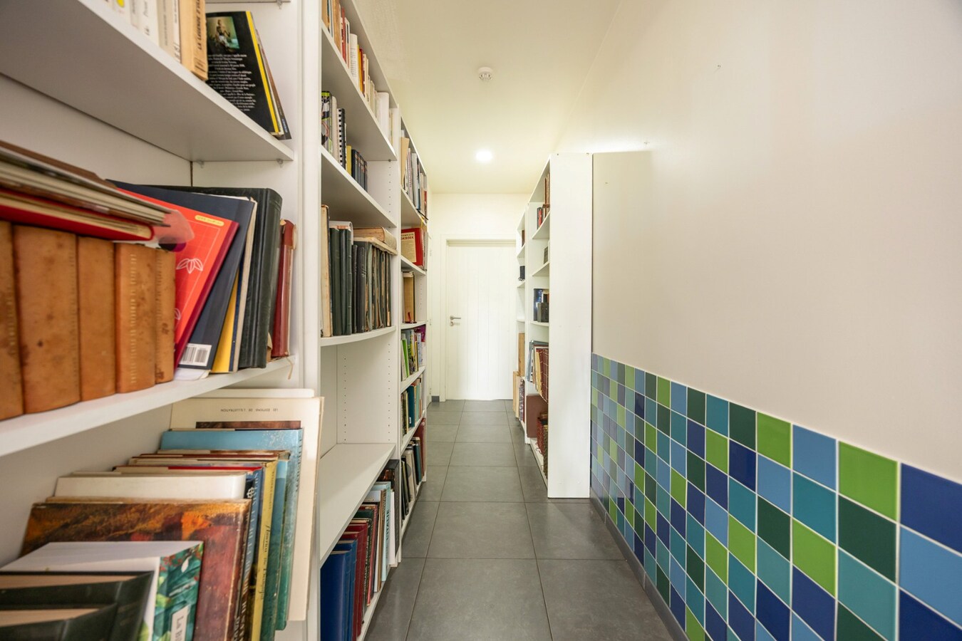 Zeer ruime woning (8 slpk + 8 badkamers) op een perceel van ca. 1.522 m² te Wijnegem/grens Schilde 