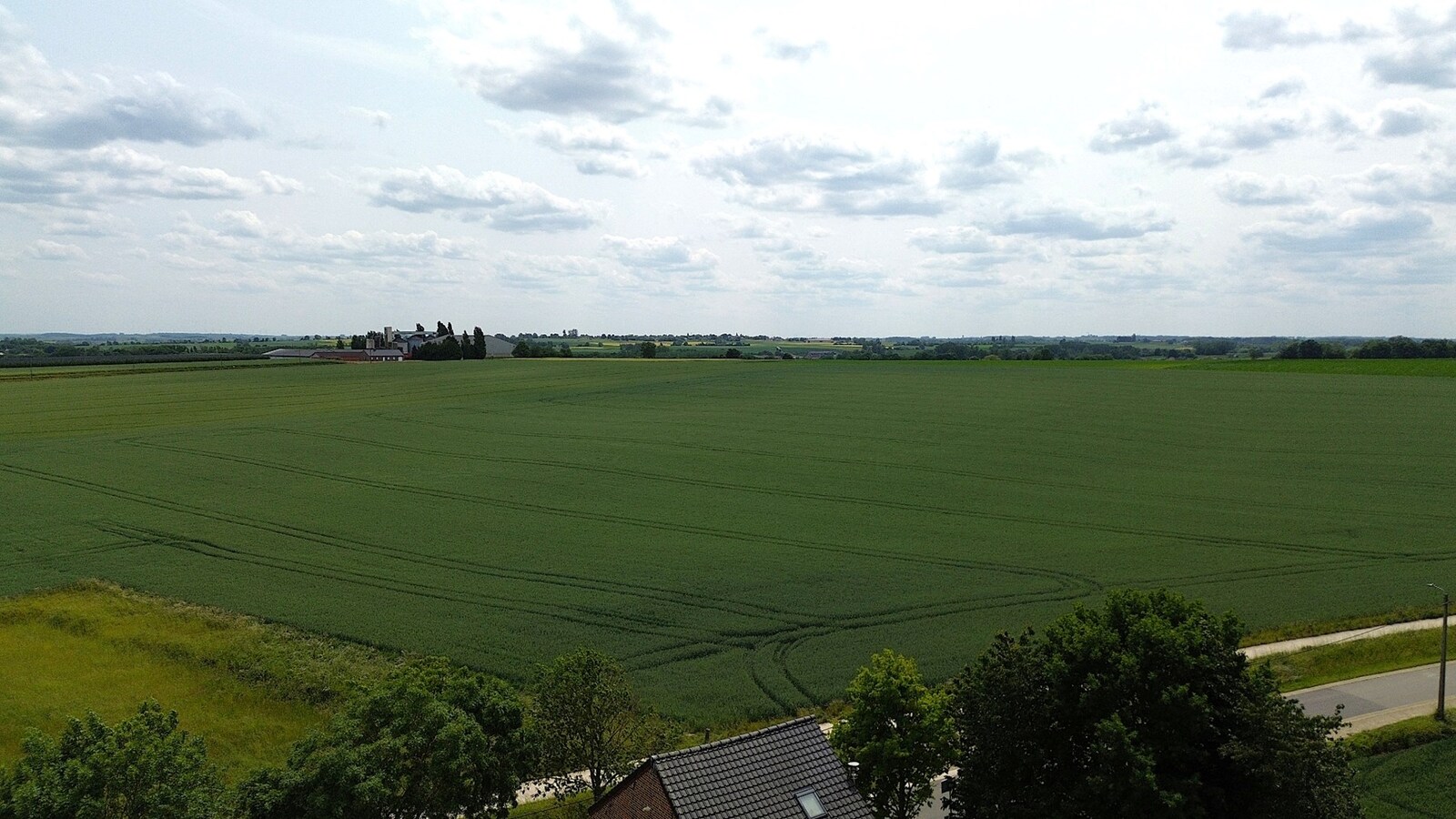 Prachtig perceel voor OPEN BEBOUWING te Kumtich 