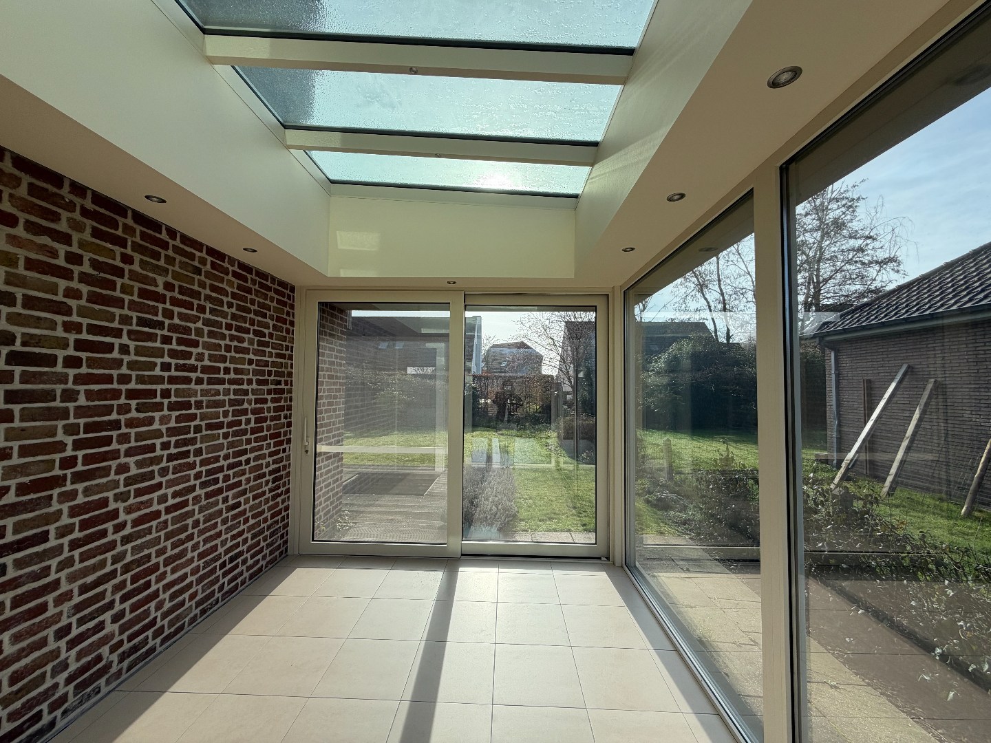 Ruime alleenstaande woning te huur met 3 slaapkamers, garage en tuin – Olmenlaan 99, Zulte 