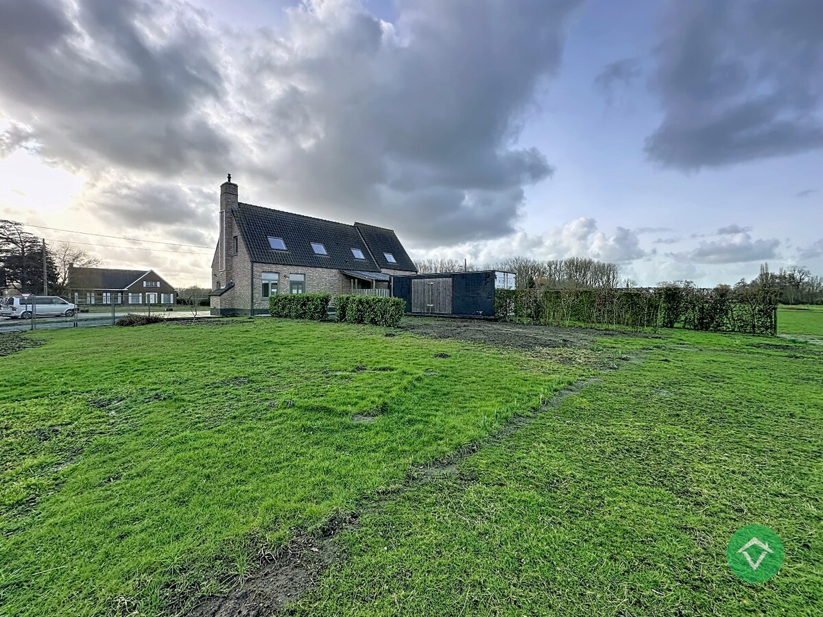 Combinatie wonen &amp; werken: horecazaak met woonst in Eernegem 