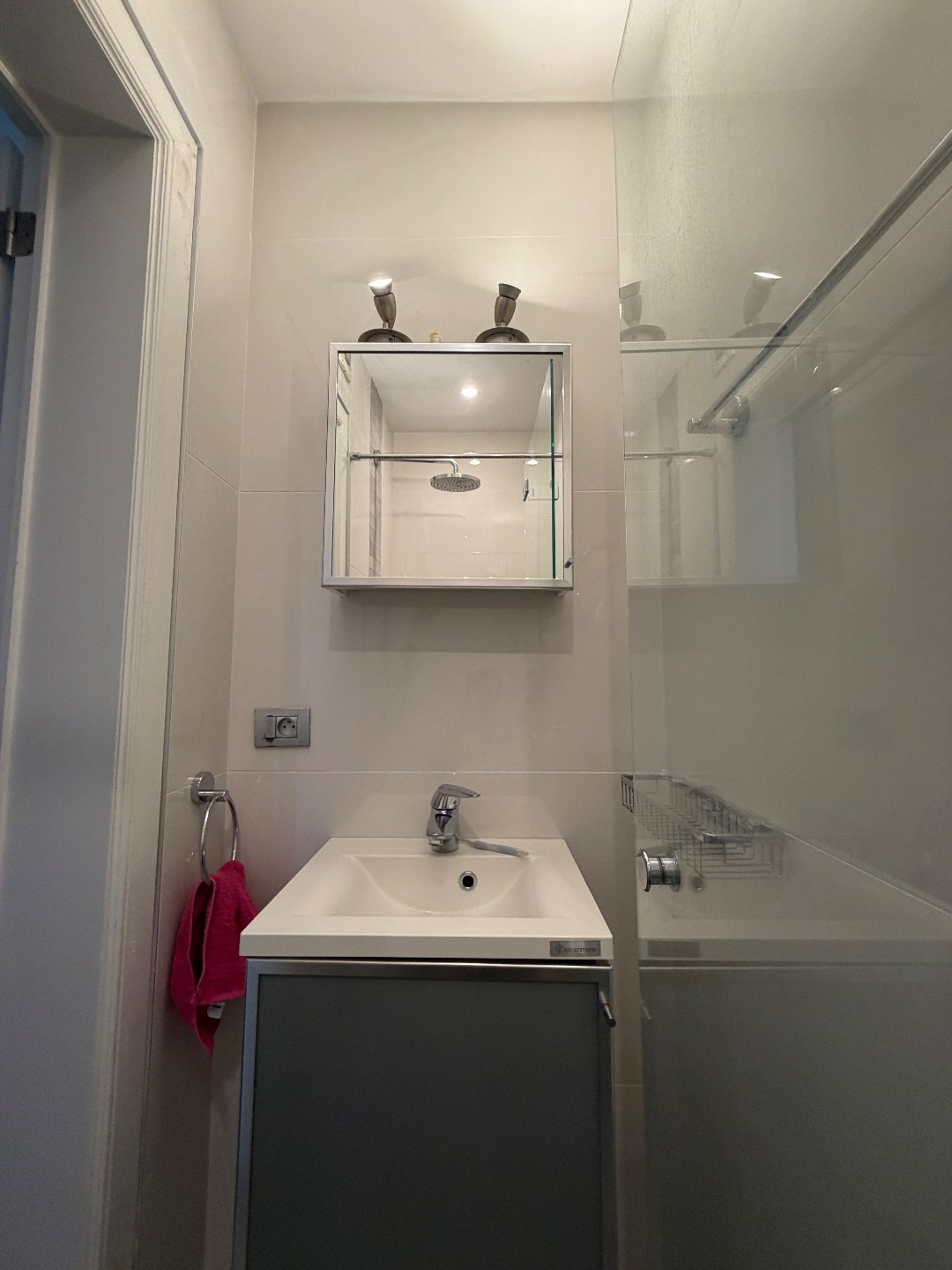 Instapklaar appartement met 2 slpk. in het centrum van Geel 