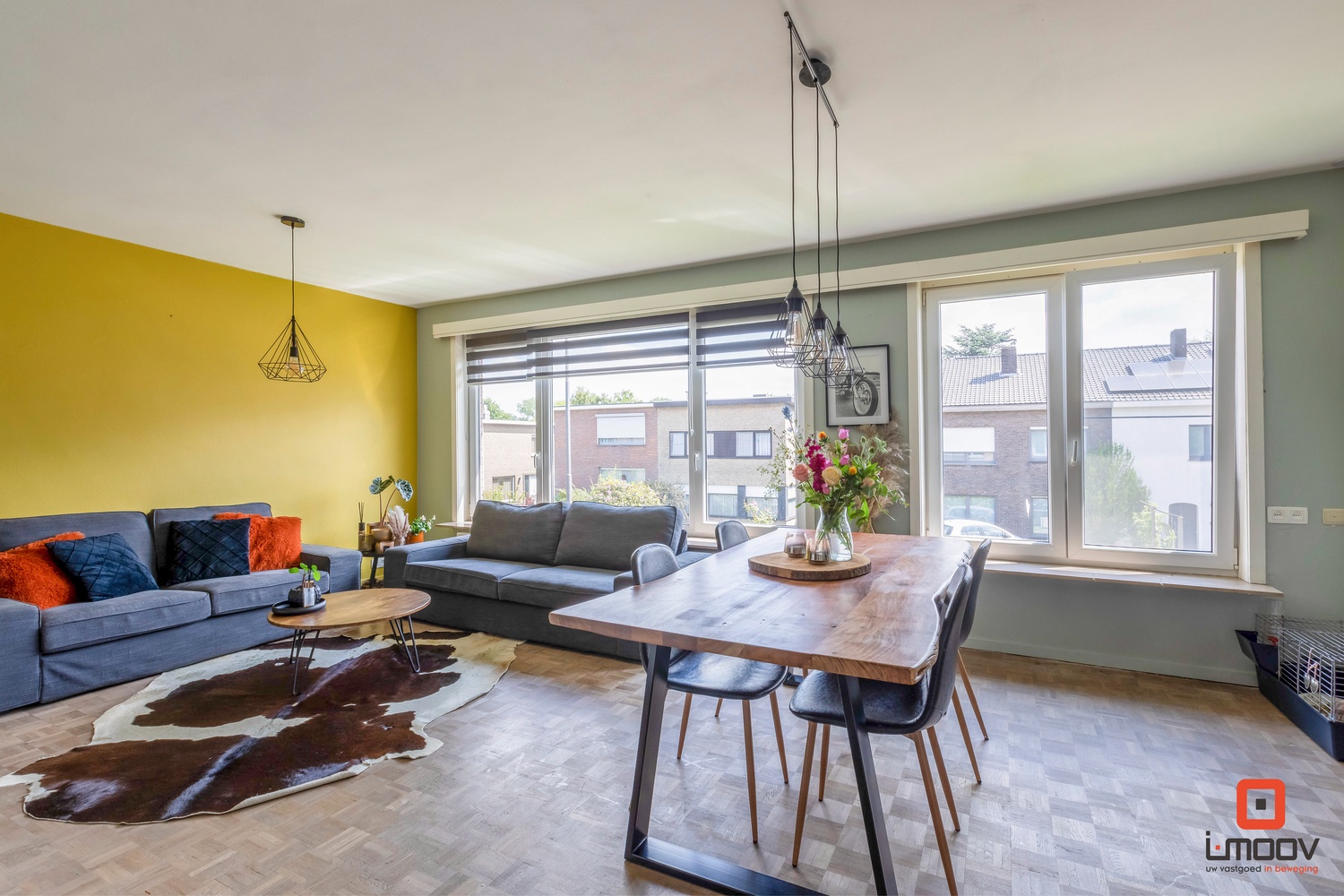 Ruim twee-slaapkamer appartement te Oostakker 