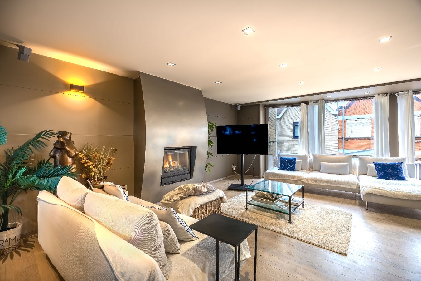 Prachtige woning met dubbele garage en tuin 