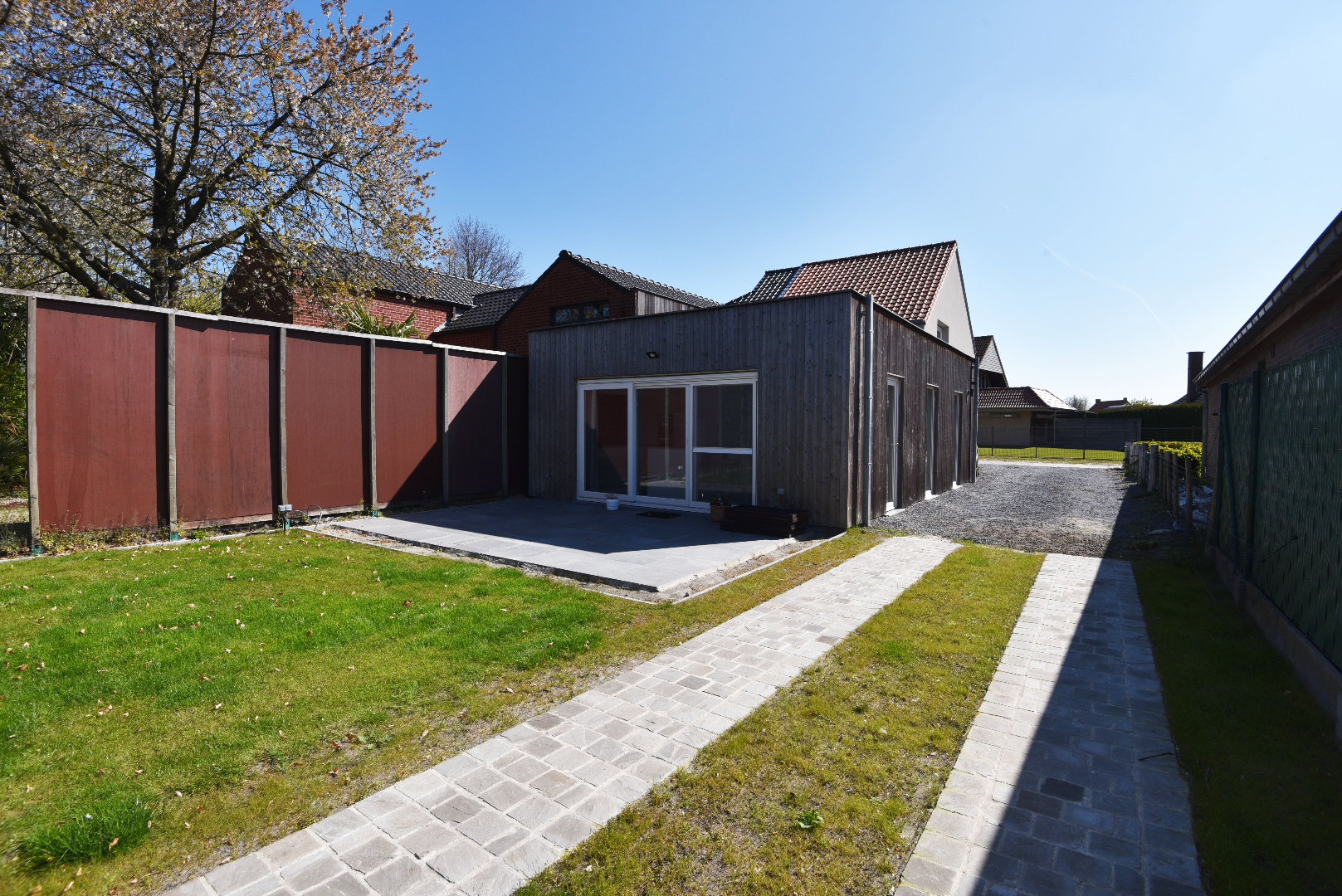 Totaalrenovatie op 485m² rustig gelegen te Maldegem 