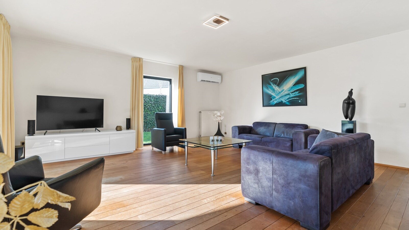 Vrijstaande gezinswoning op slechts 10 minuutjes van Maastricht! 