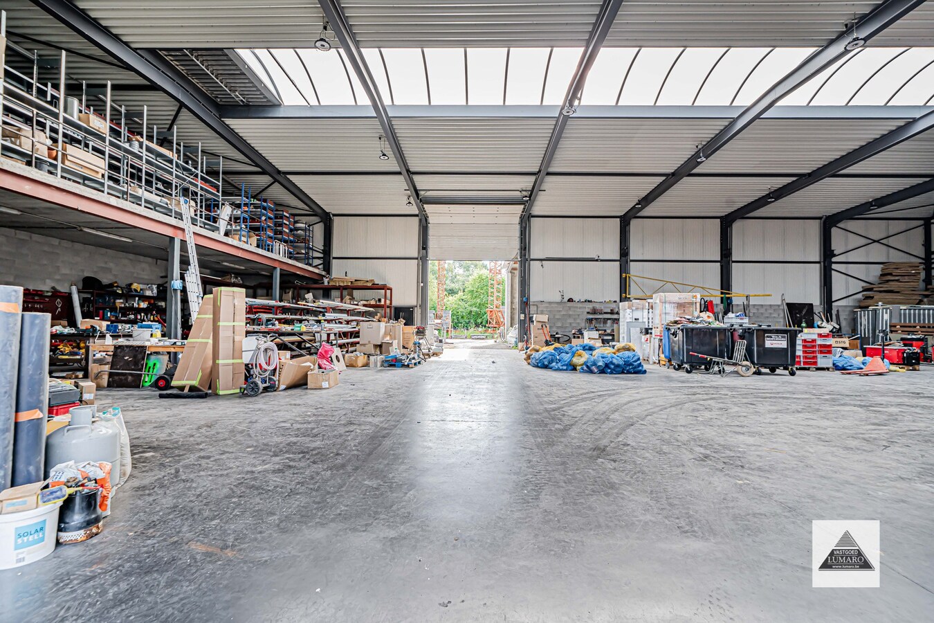 Industriegebouw 770m² met kantoren en woonst - perceel 45a 